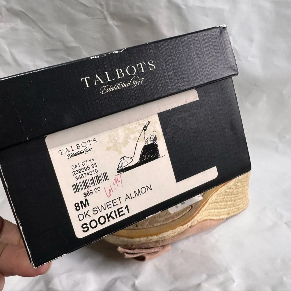 Talbots // New in box Sookie sweet almond bow wedge heels size 8